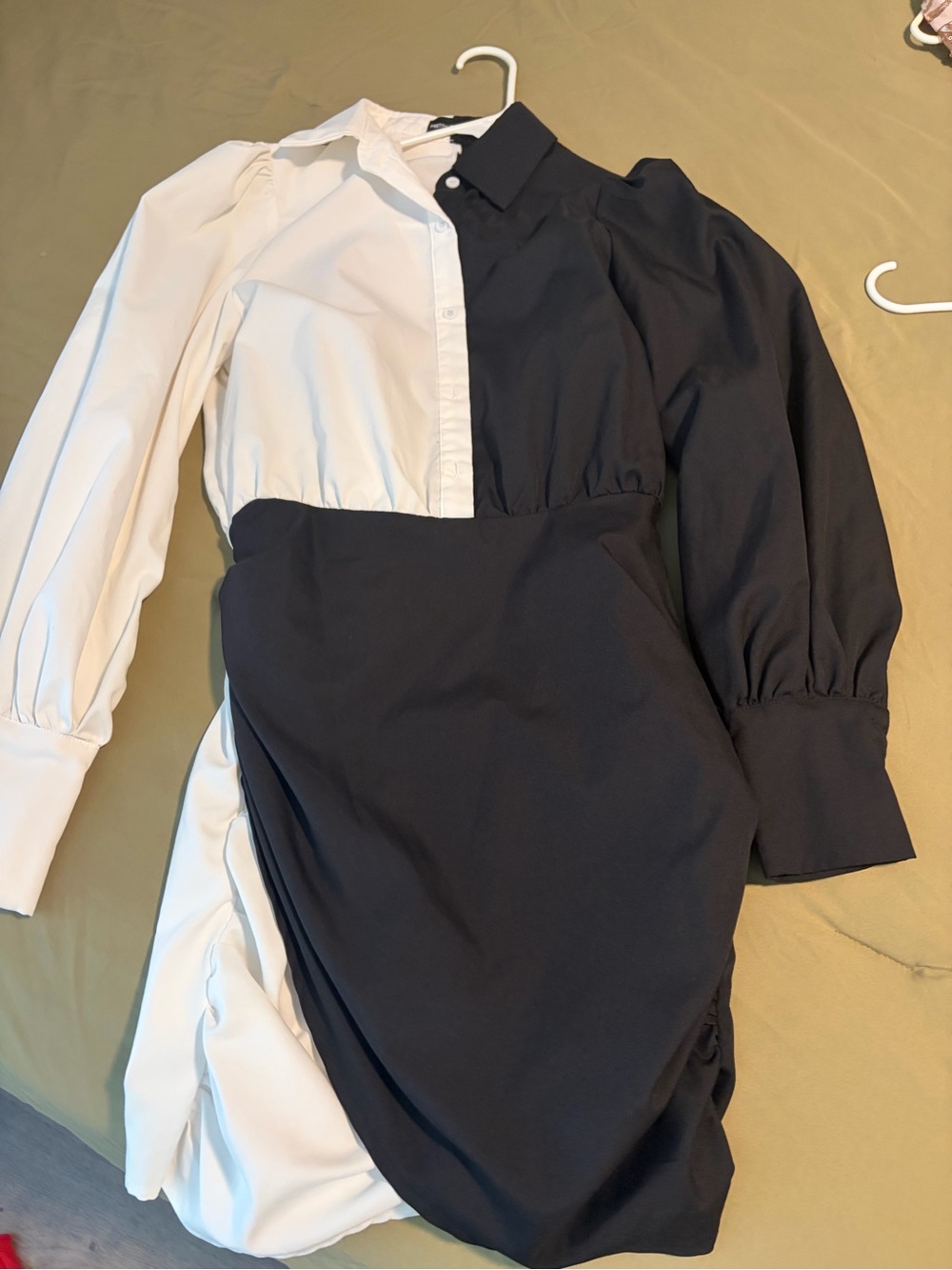 PrettyLittleThing Black and White Two-Tone Men's Button Shirt Dress
